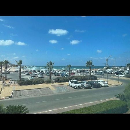 Oceanus Apartment Hotel Herzelia 外观 照片