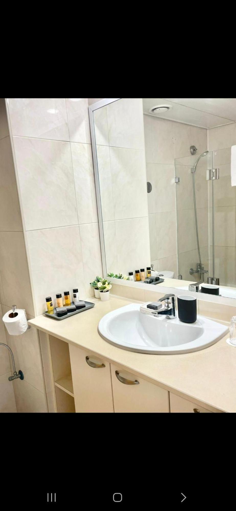 Oceanus Apartment Hotel Herzelia 外观 照片