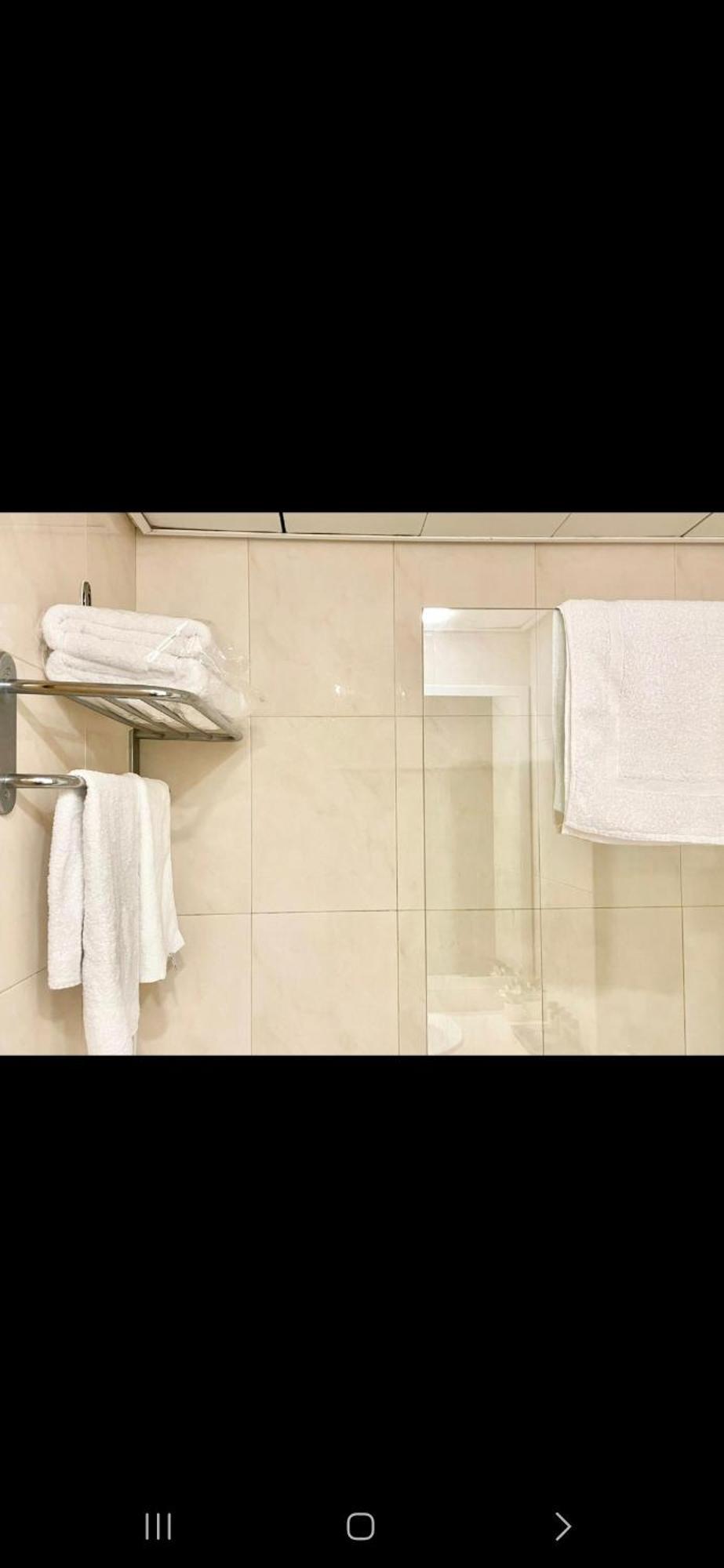 Oceanus Apartment Hotel Herzelia 外观 照片